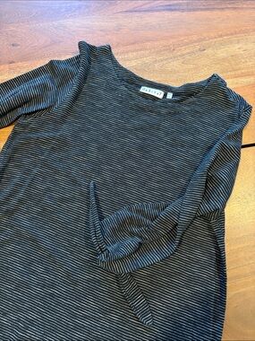 Habitat Black Top with Thin White Stripes Size Small